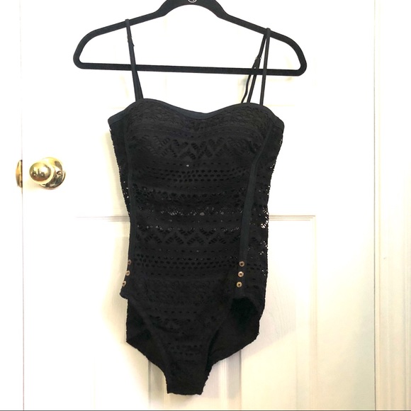 Black lace bathing suit,one piece, US 6 - Picture 3 of 9